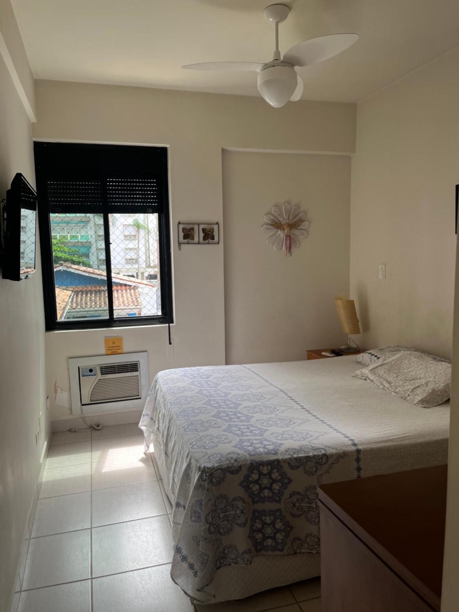 Apartamento amplo a menos de 400 metros da praia localizado próximo a praça da Brunella, área nobre do Guarujá. Esterno foto